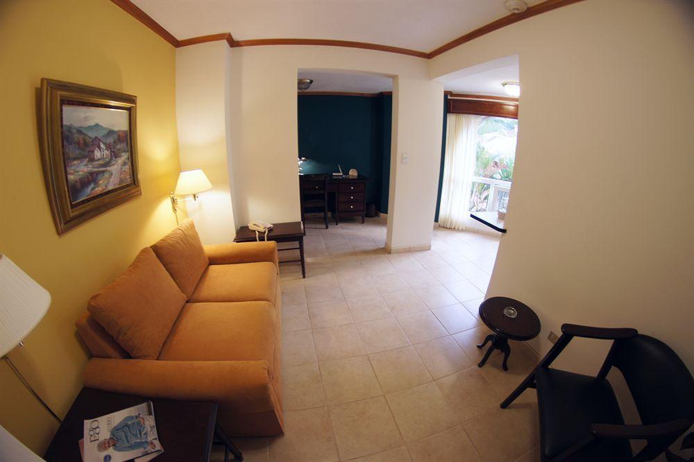 Apartotel & Suites Villas Del Rio San Jose  Exterior photo